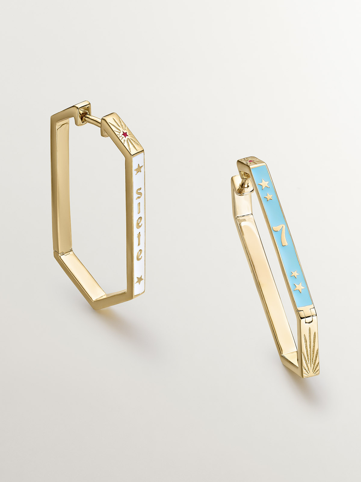 Boucles d'oreilles hexagonales en argent 925 avec émail de couleurs et numéro 7