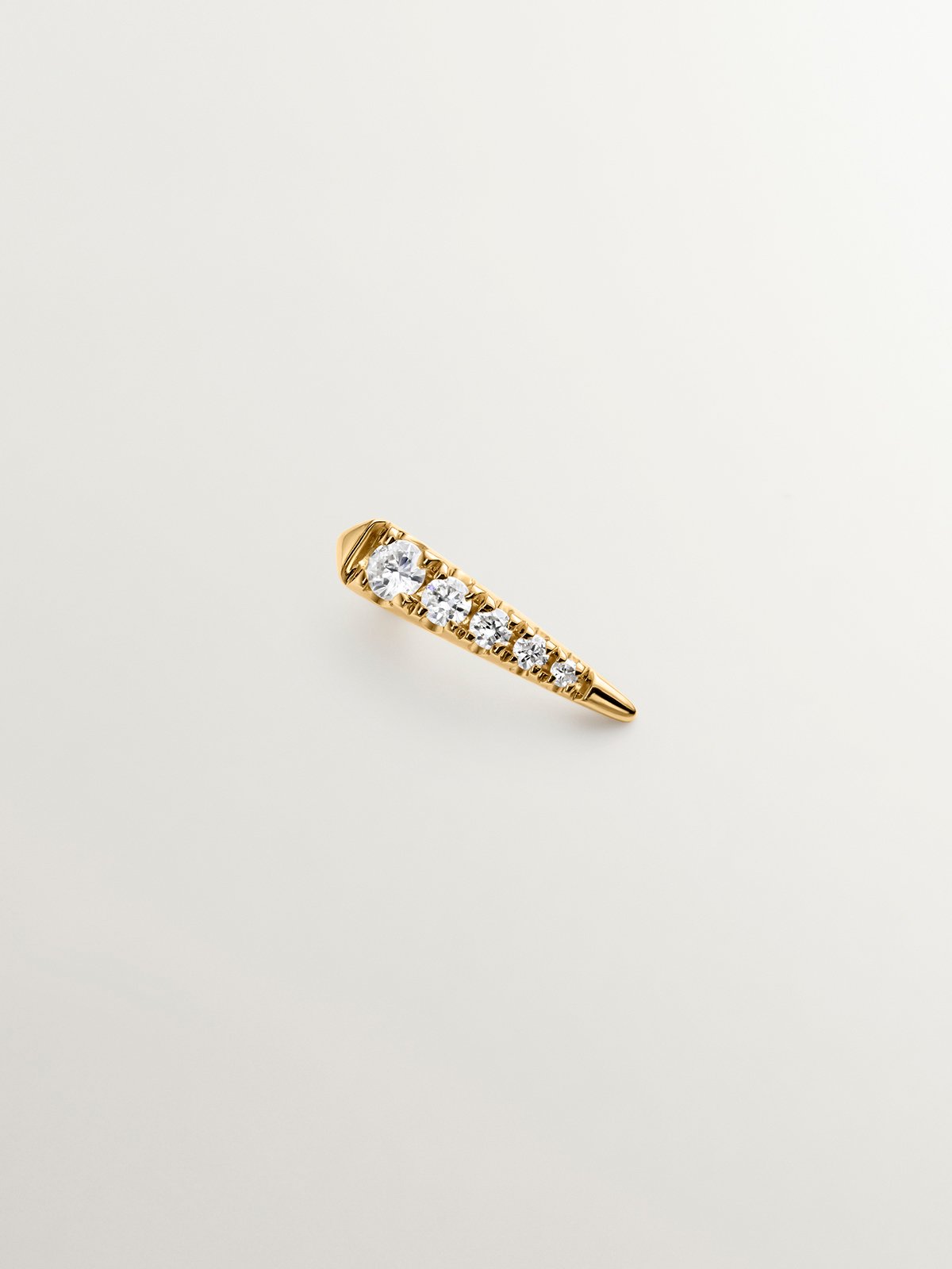 Pendiente individual de oro amarillo de 9K con diamantes