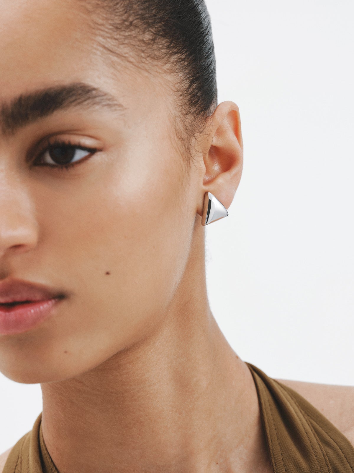 925 silver earrings with triangular shape