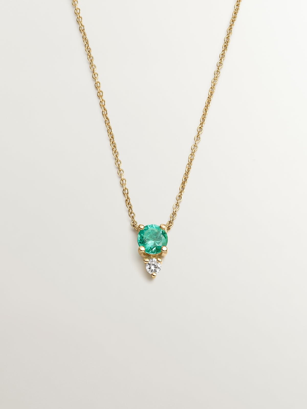 Pendentif en or jaune 9K avec émeraude et diamant