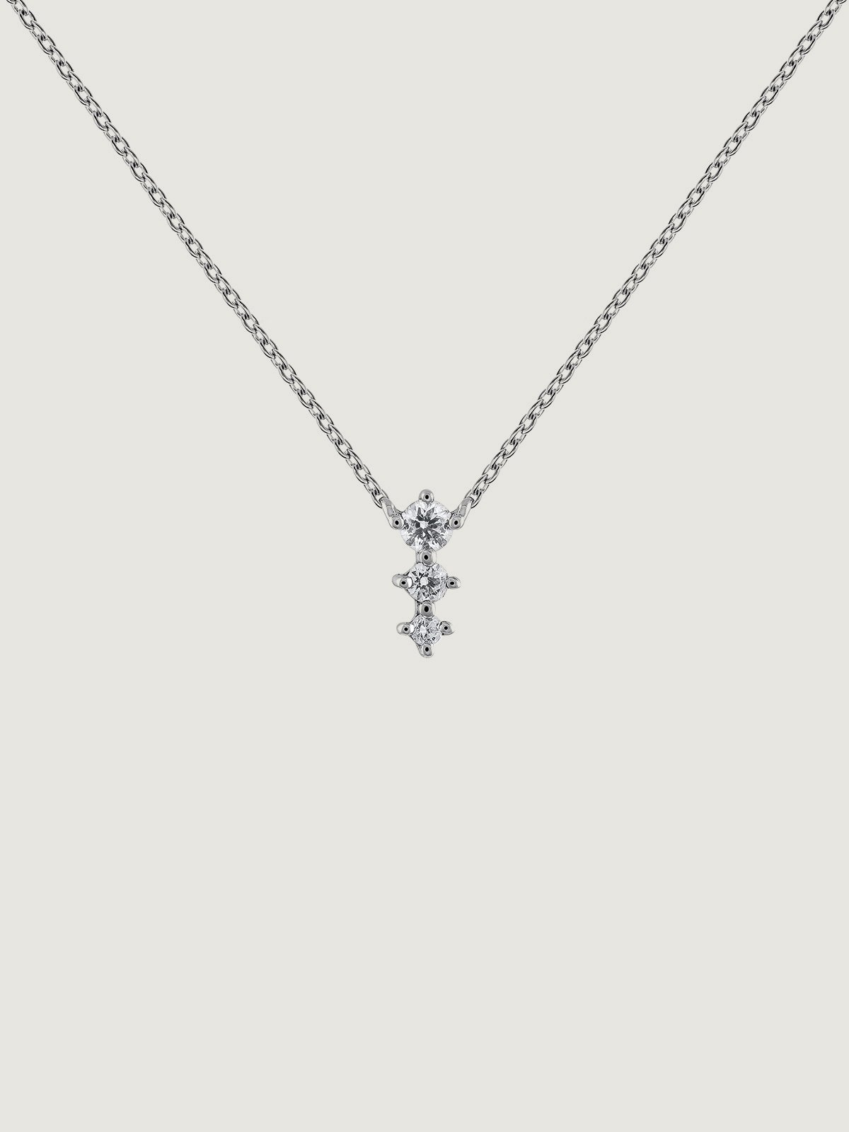18K white gold pendant with triple diamond