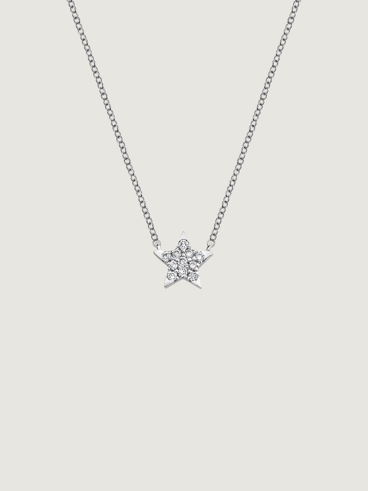 18K white gold pendant with diamond star