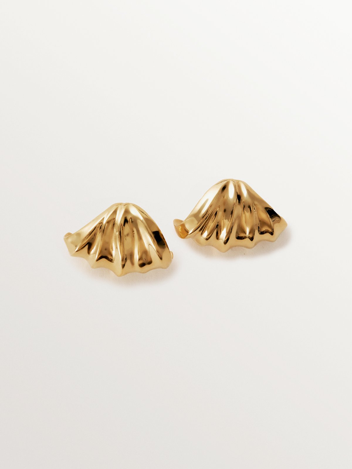 18K yellow gold plated 925 silver earrings with texture