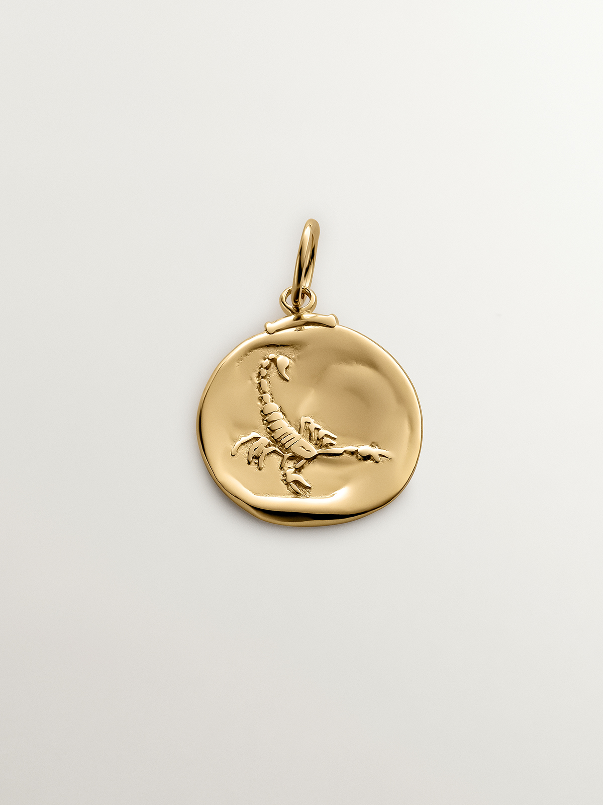 Charme Scorpion en argent 925 plaqué or jaune 18K