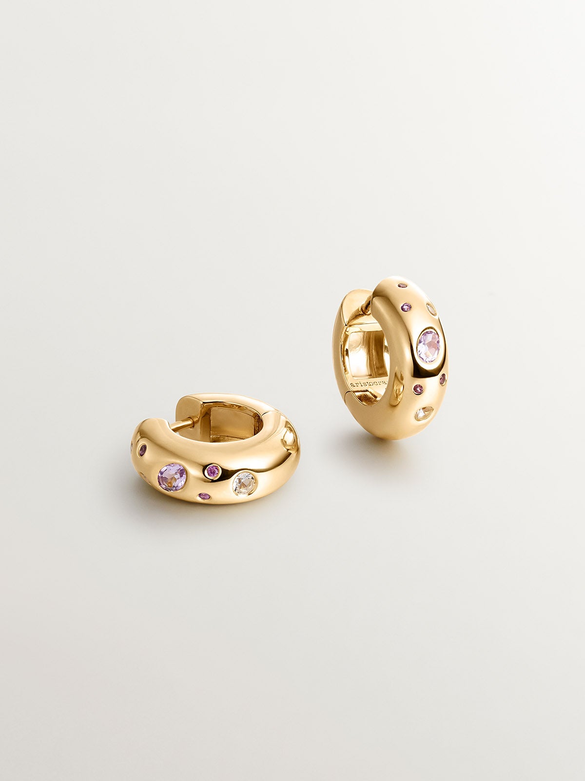 Boucles d'oreilles créoles épaisses en argent 925 plaqué or jaune 18 carats avec topaze blanche, améthystes roses et violettes et rhodolites roses