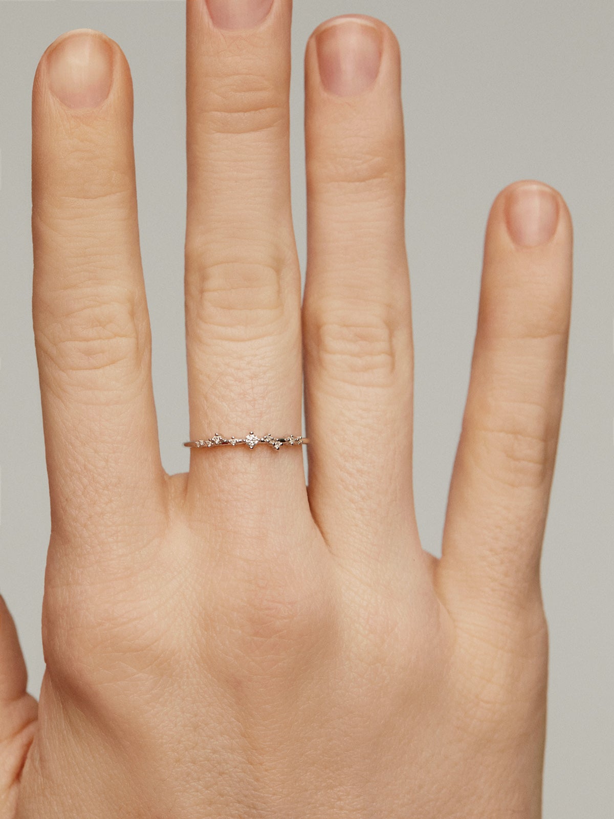 18K White Gold Ring with Diamonds
