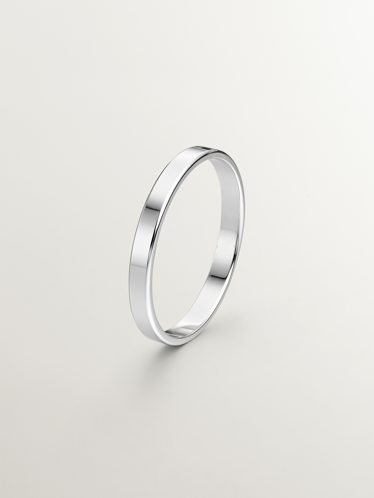 Alliance plate en or blanc 18 carats de 2,40 mm