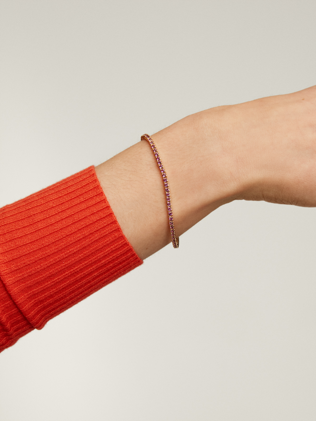 Bracelet en argent 925 plaqué en or jaune 18K avec des améthystes violettes