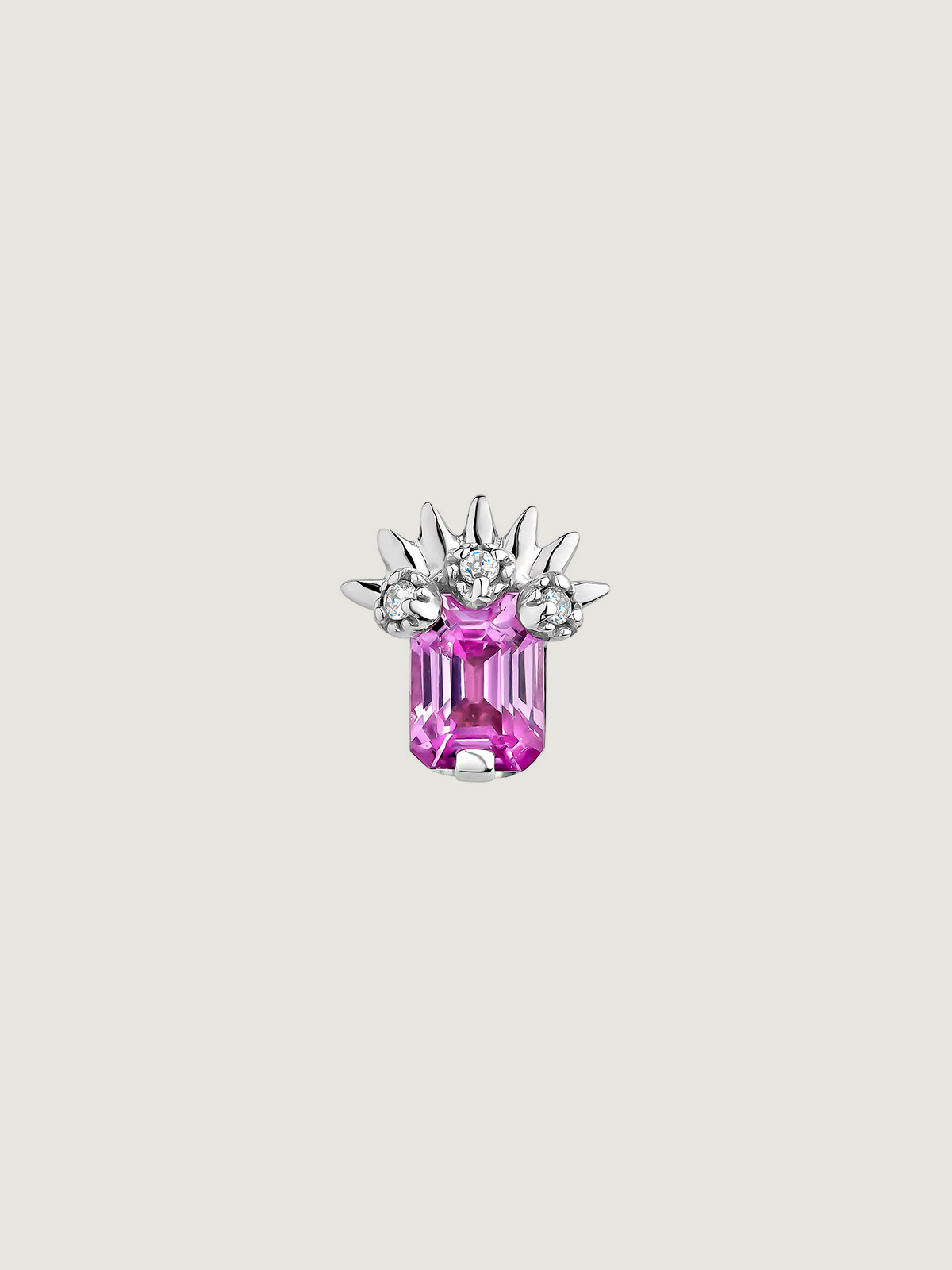 Piercing de oro blanco de 18k con zafiro rosa central y diamantes